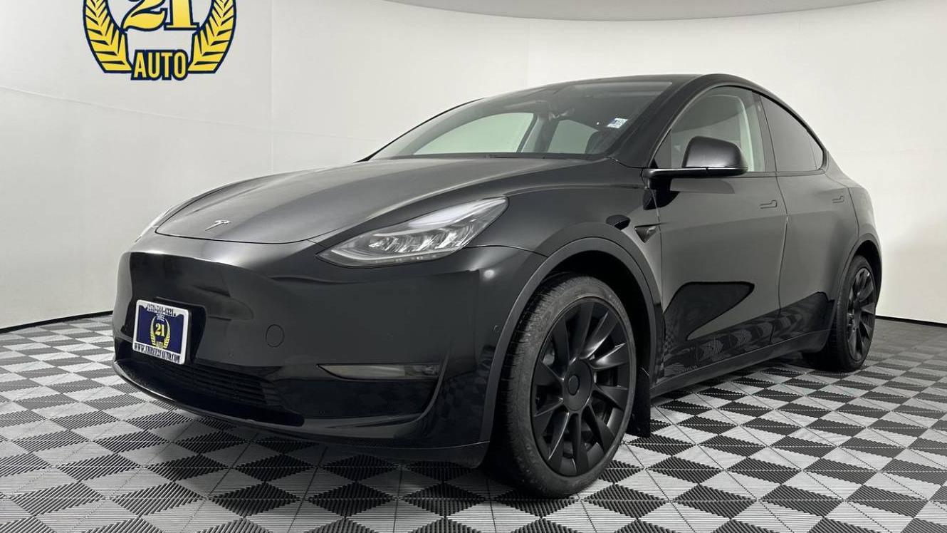 TESLA MODEL Y 2022 7SAYGDEE6NF576617 image